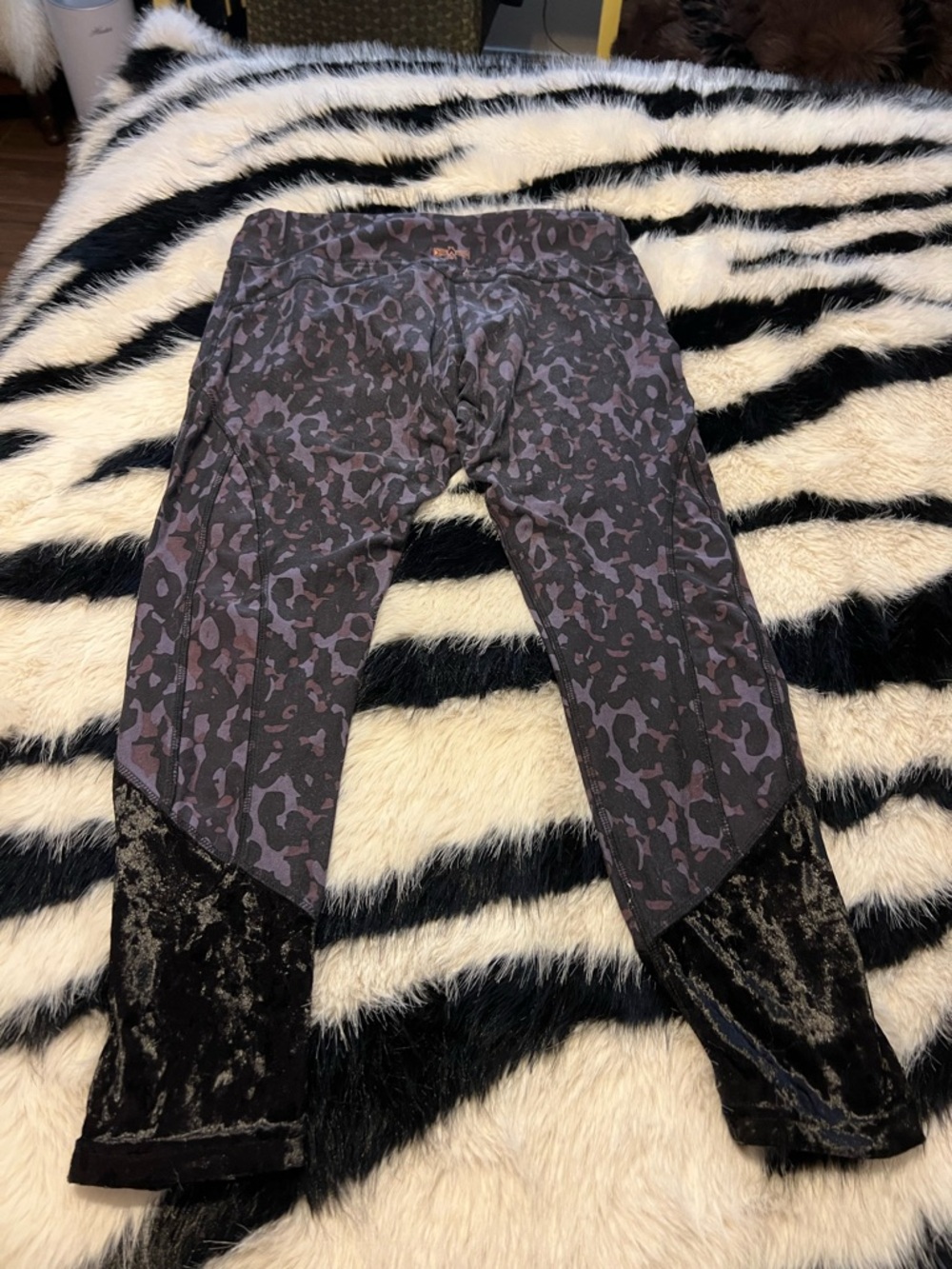 Leopard Print Active Leggings with Velvet Hem - Purple/Black